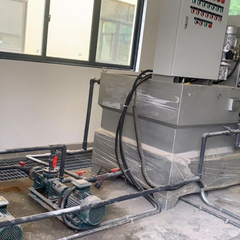 羅茨鼓風機的結構與工作原理？